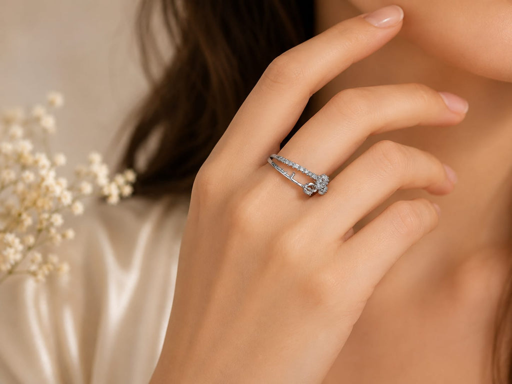 Elegant Triple-Stone Crystal Ring – Silver-Tone Floral Design