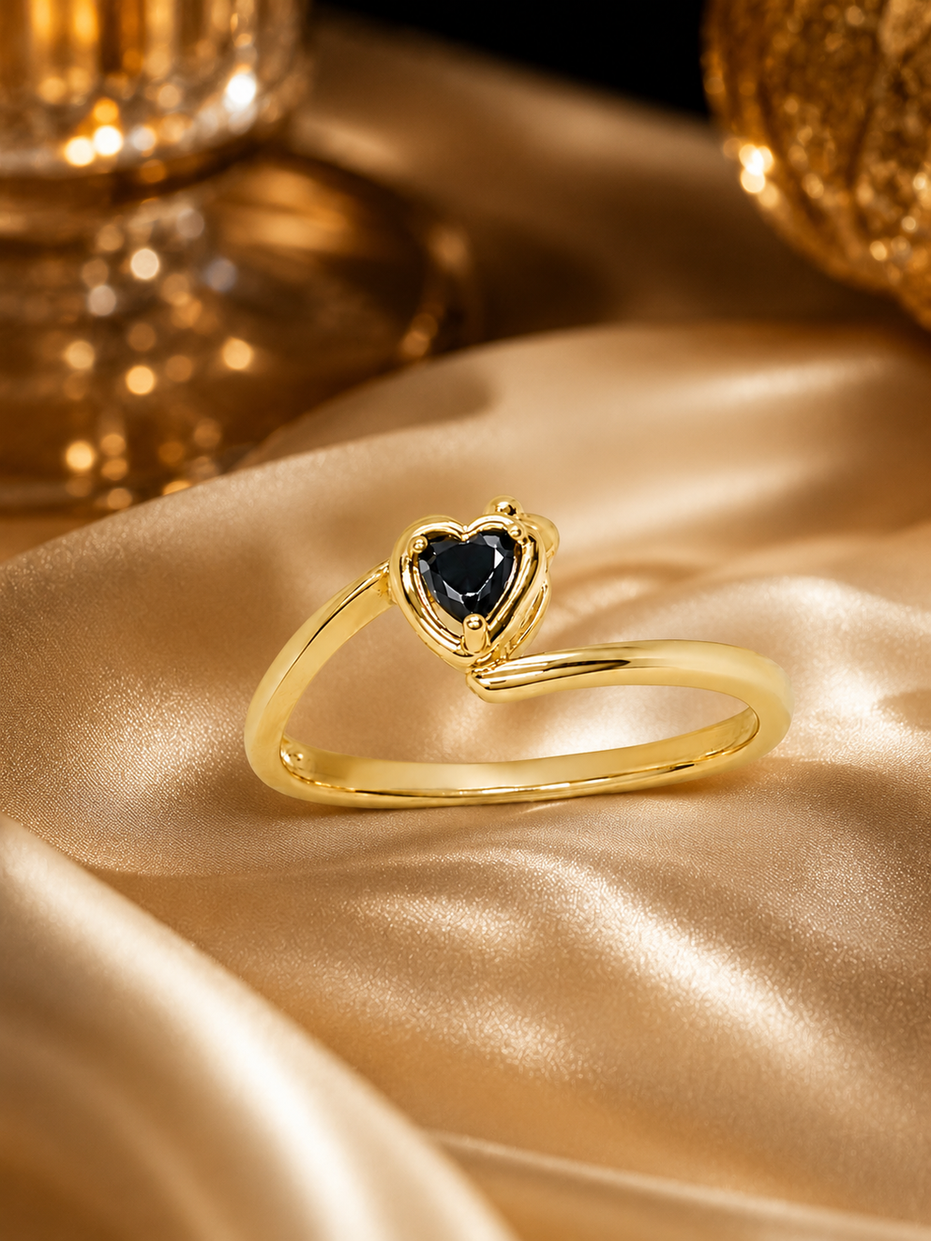 18K Gold Black Heart Solitaire Ring for Women