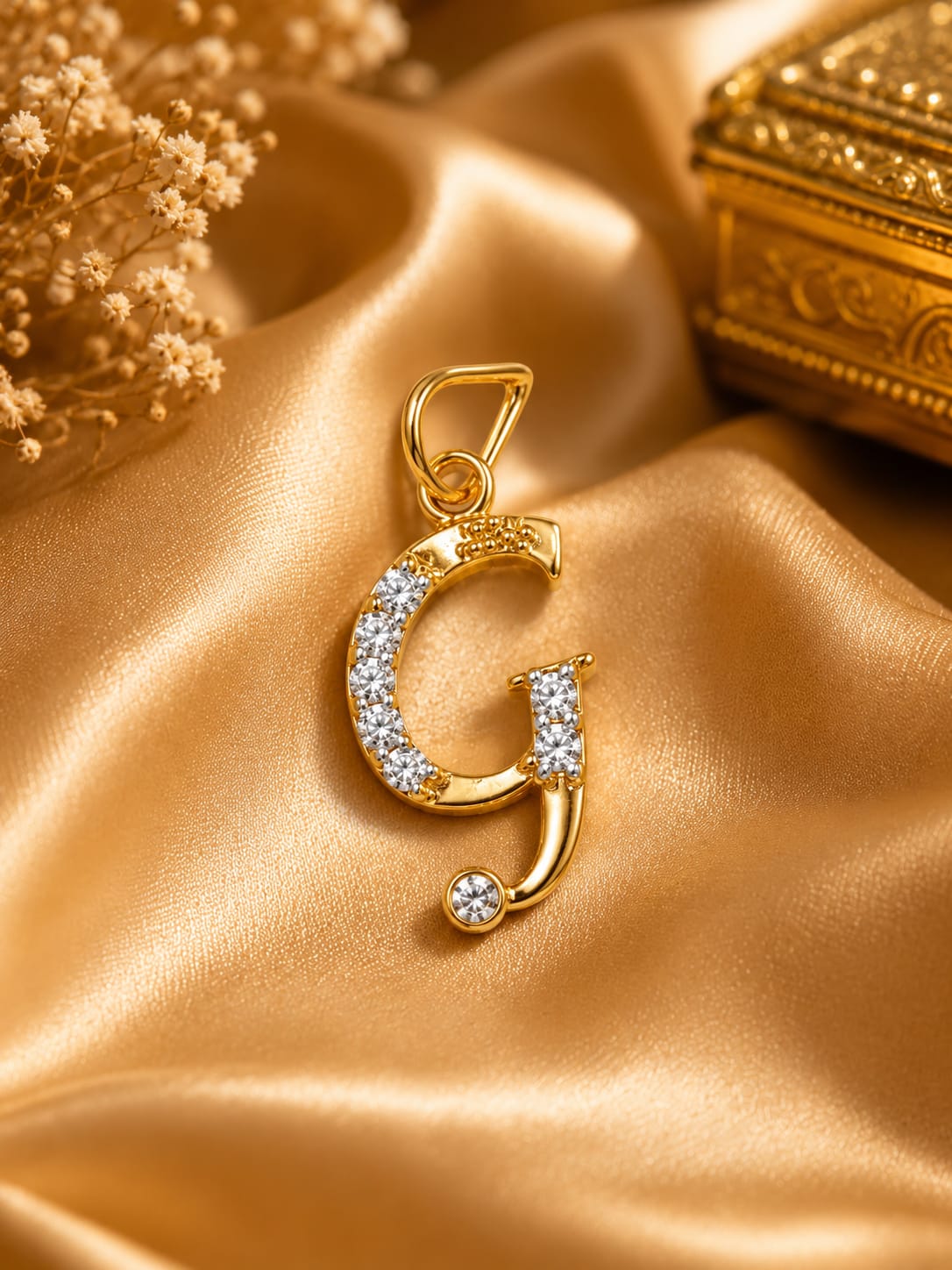 18K Gold Diamond Initial "G" Letter Pendant