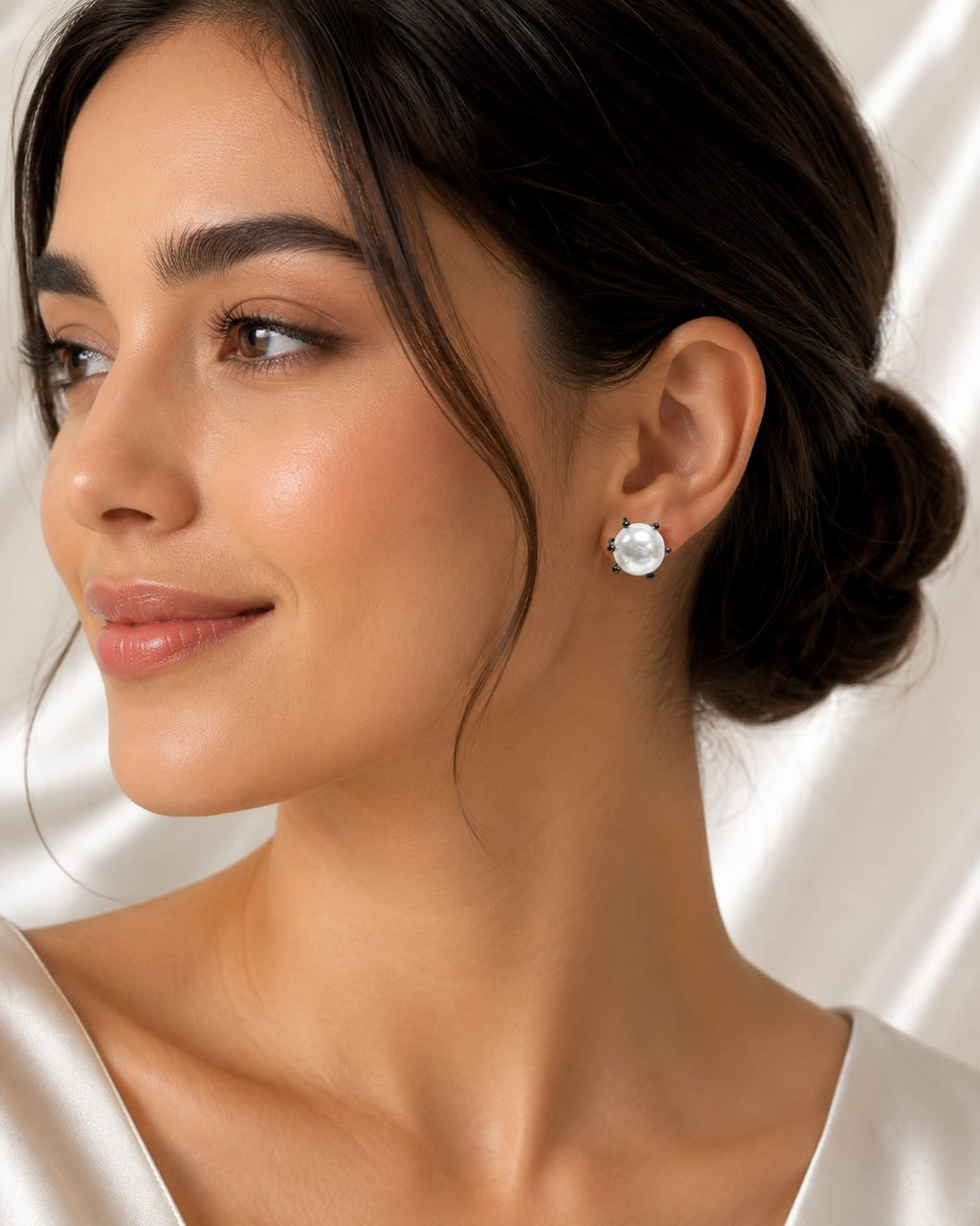 Classic Pearl Stud Earrings with Black-Tone Accents