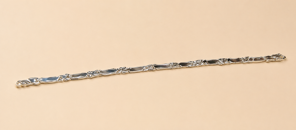 Kritharth Jewels Unisex Sterling Silver Elegance Link Bracelet