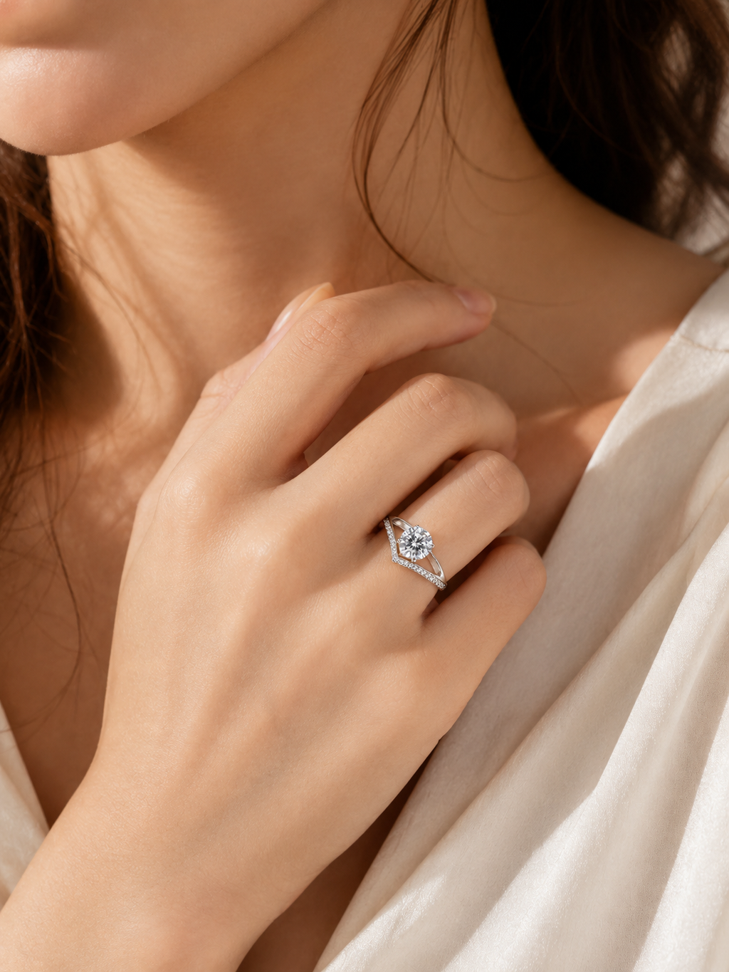 Luxury Halo Solitaire Ring – Silver-Tone Crystal Statement Ring for Women